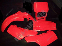Plastique, jeu de garde boue et caches rouge R110 DC Plastic pour  Honda XL600R, XL350R